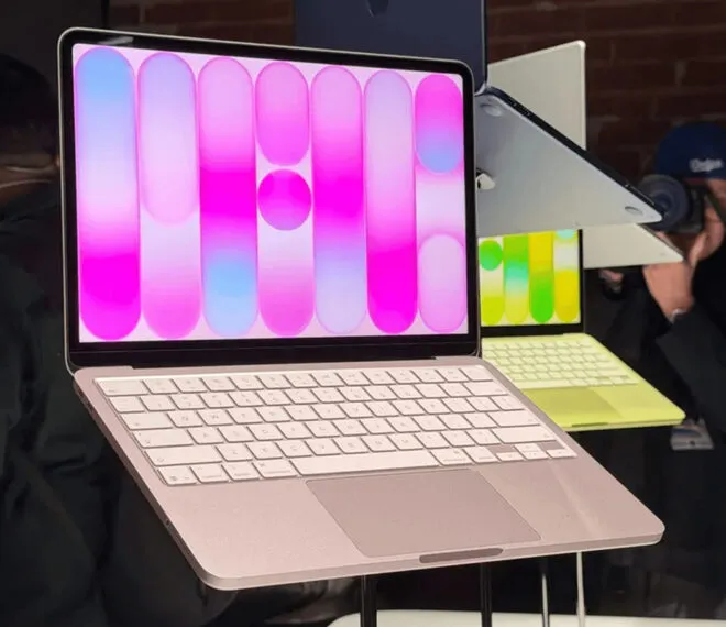 MacBook Neo проти MacBook Air M5: порівняння батареї 